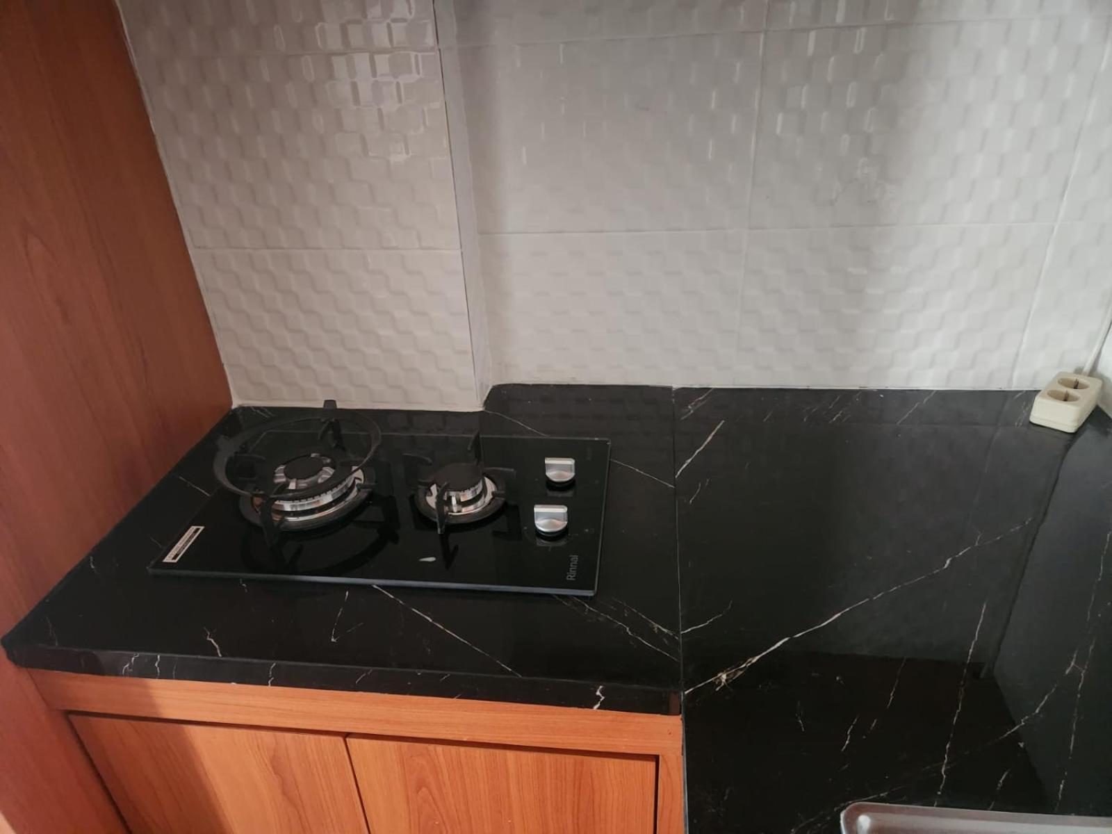 Metro Suits Apartment Бандунг Экстерьер фото